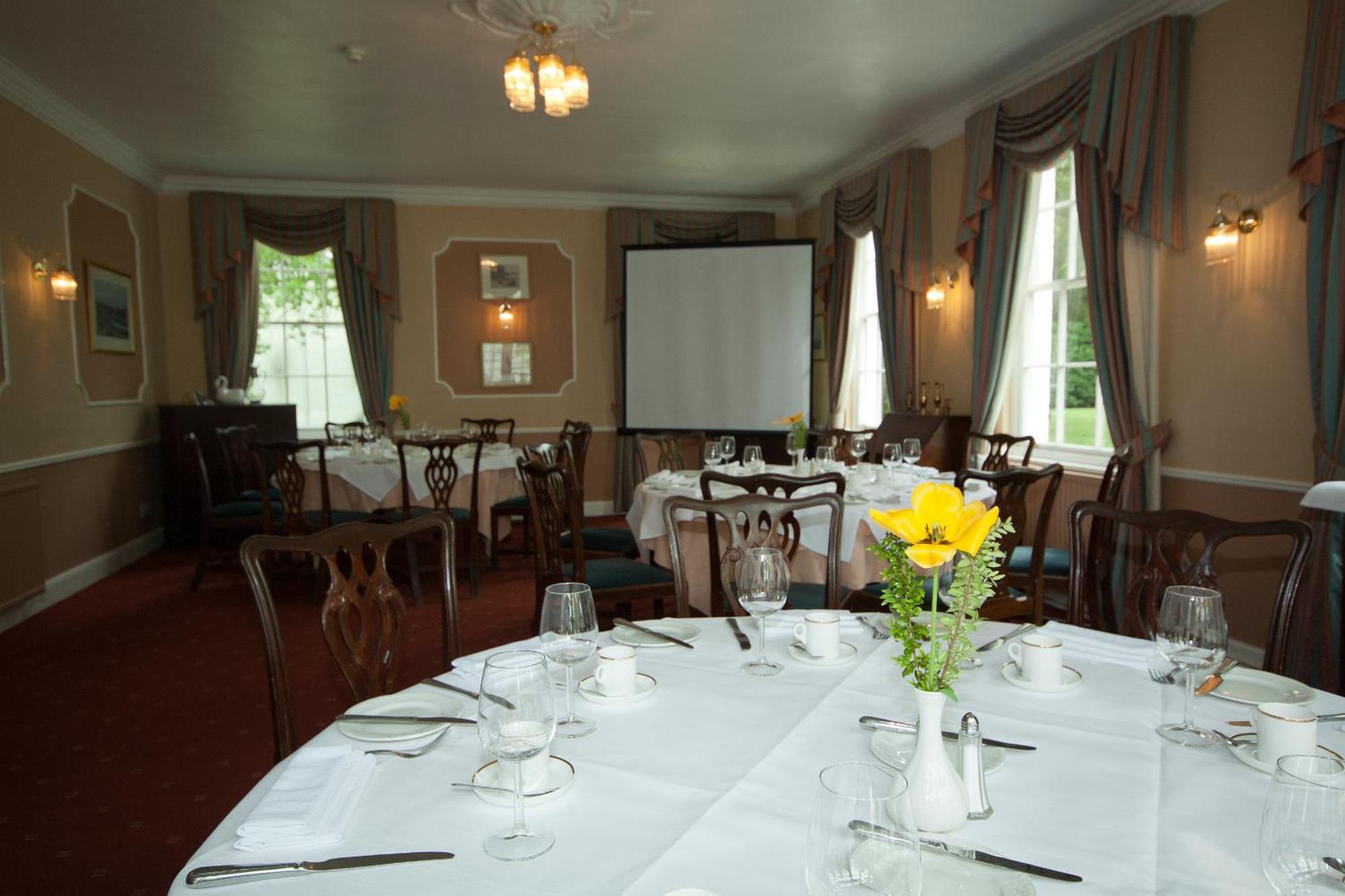 Corse Lawn House Hotel Restaurante foto